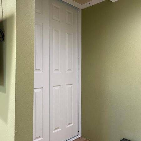 לוס אנג'לס Private Room In La With Free Wifi And Tv With Shared Kitchen מראה חיצוני תמונה