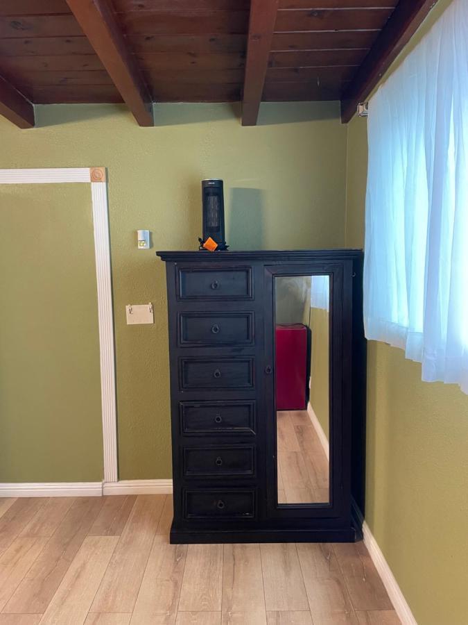 לוס אנג'לס Private Room In La With Free Wifi And Tv With Shared Kitchen מראה חיצוני תמונה