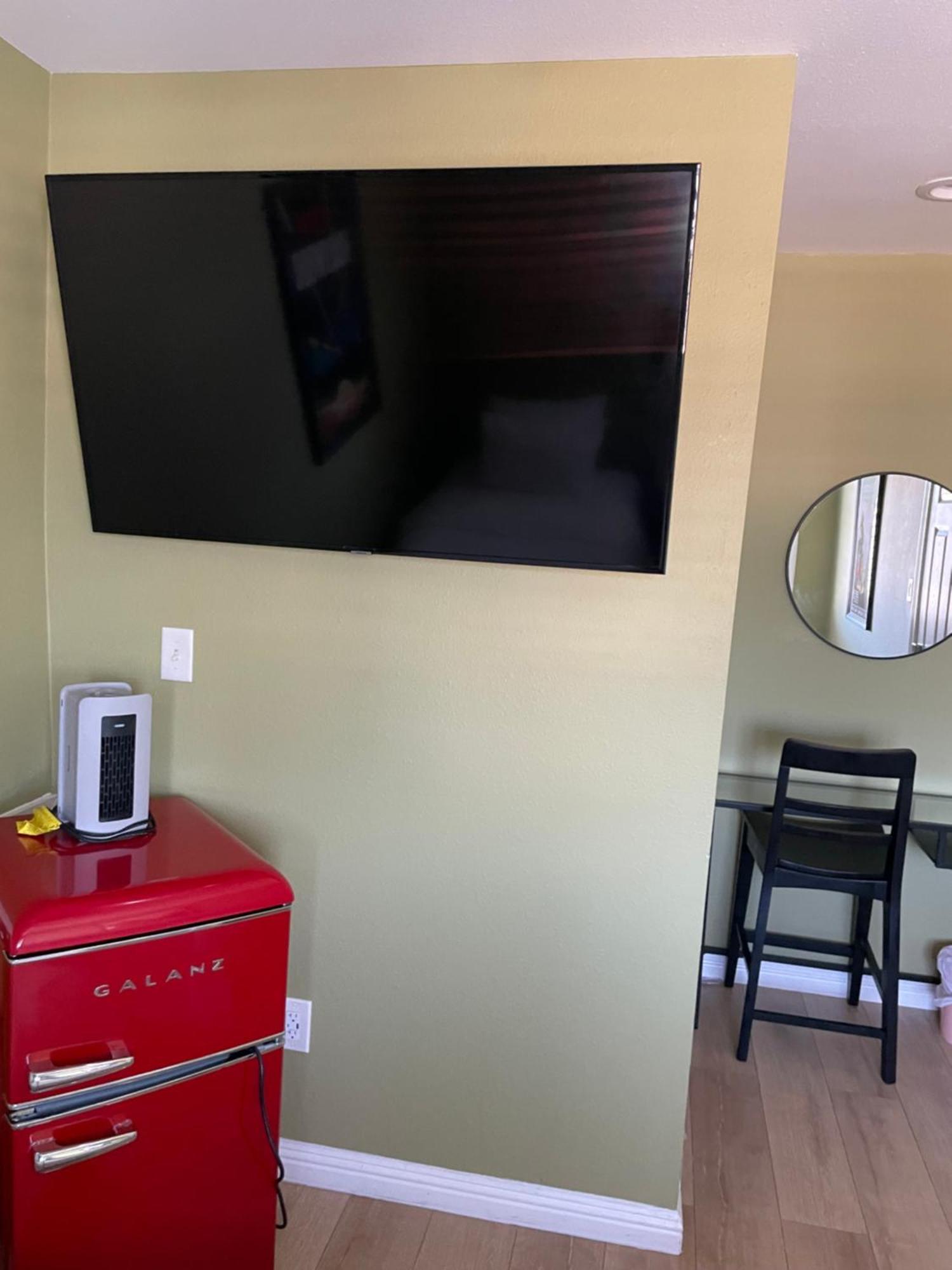 לוס אנג'לס Private Room In La With Free Wifi And Tv With Shared Kitchen מראה חיצוני תמונה