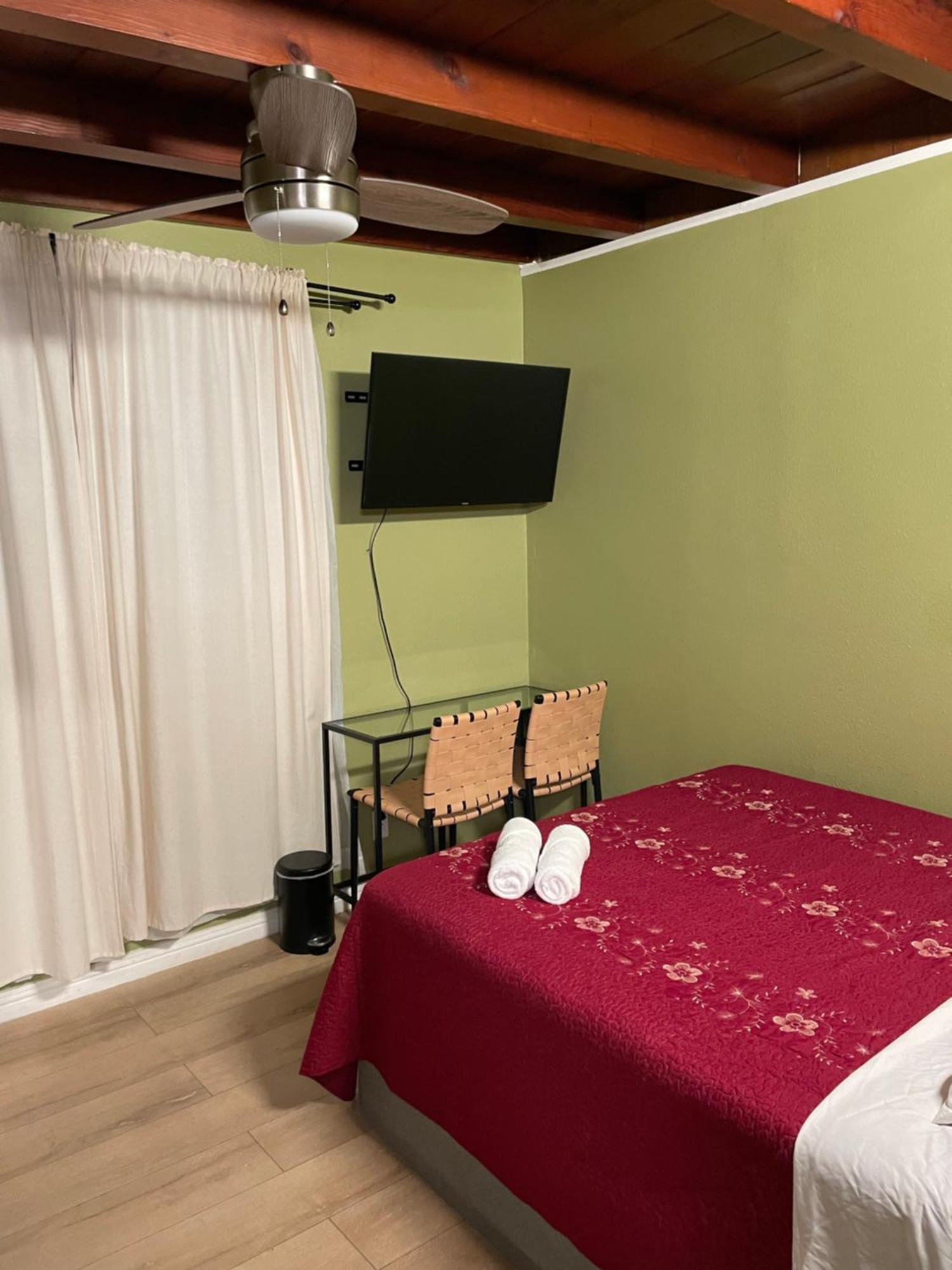 לוס אנג'לס Private Room In La With Free Wifi And Tv With Shared Kitchen מראה חיצוני תמונה