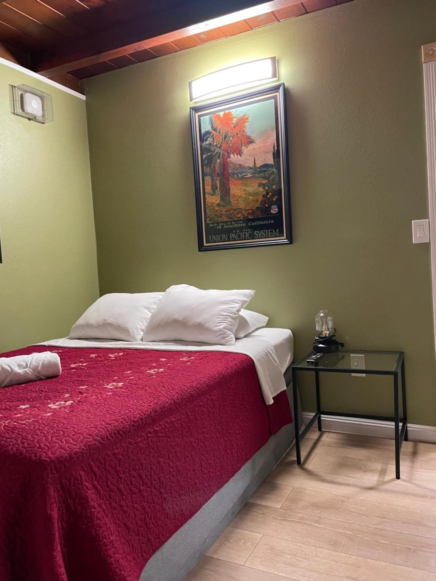 לוס אנג'לס Private Room In La With Free Wifi And Tv With Shared Kitchen מראה חיצוני תמונה