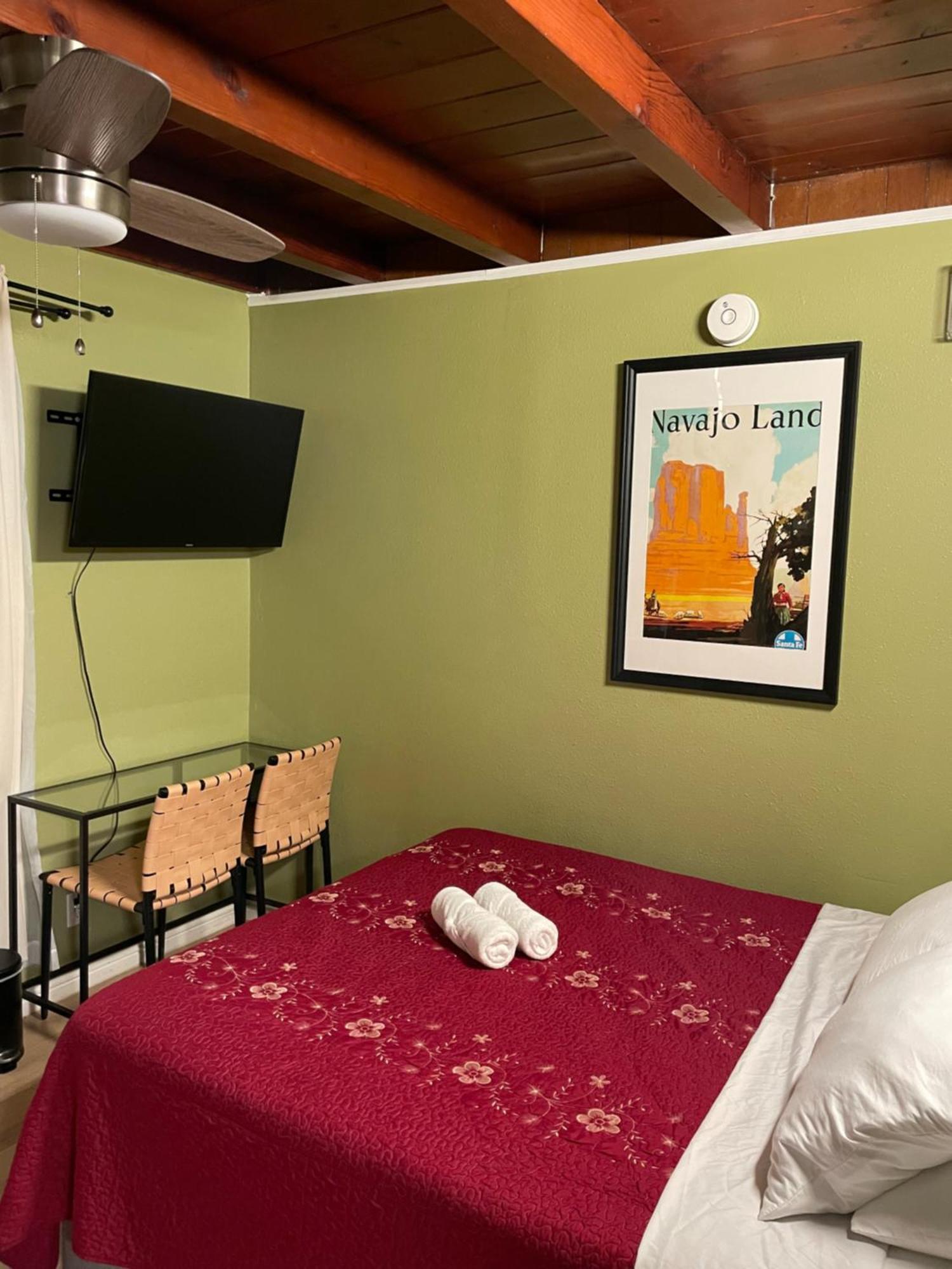 לוס אנג'לס Private Room In La With Free Wifi And Tv With Shared Kitchen מראה חיצוני תמונה