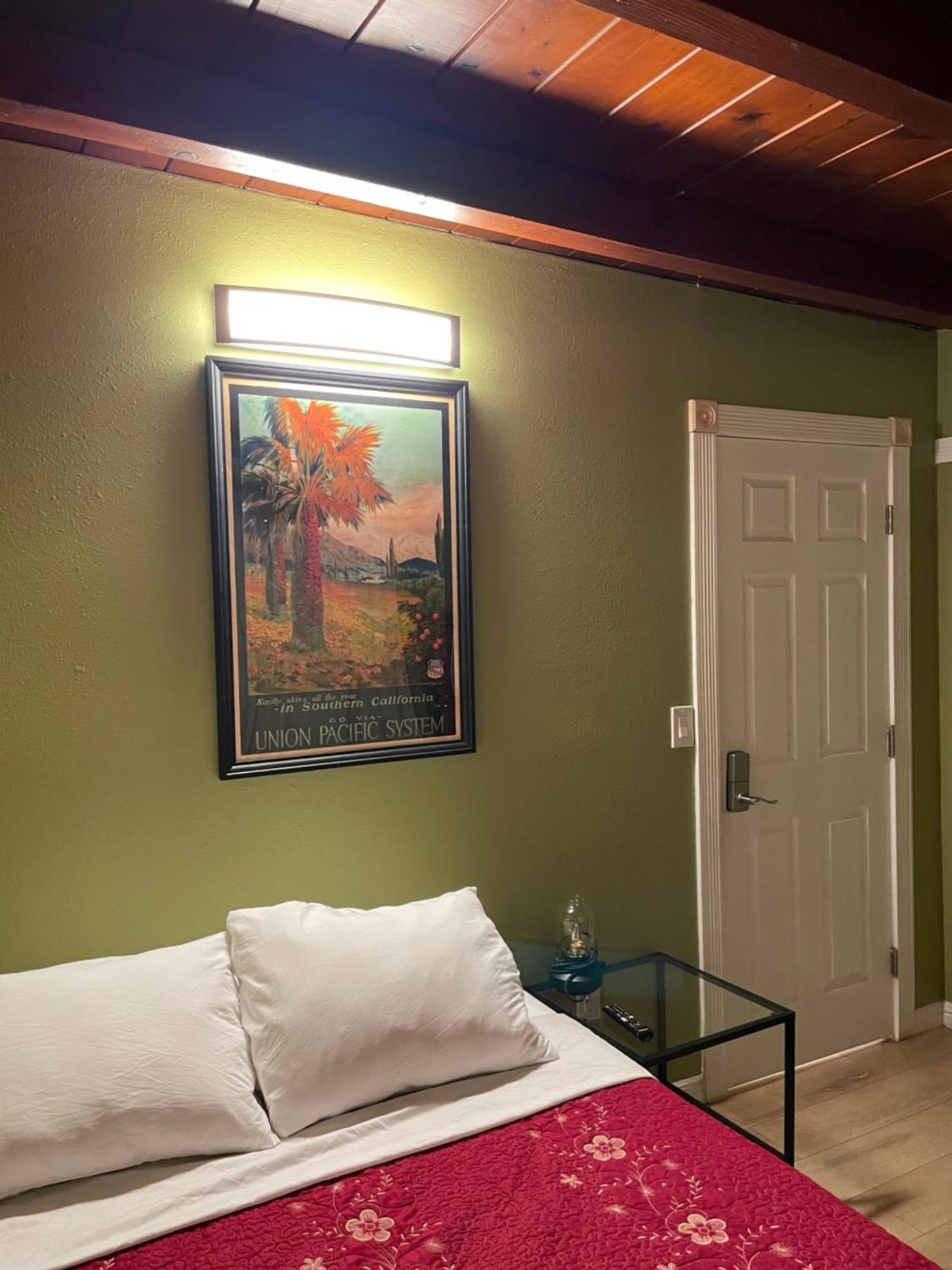 לוס אנג'לס Private Room In La With Free Wifi And Tv With Shared Kitchen מראה חיצוני תמונה