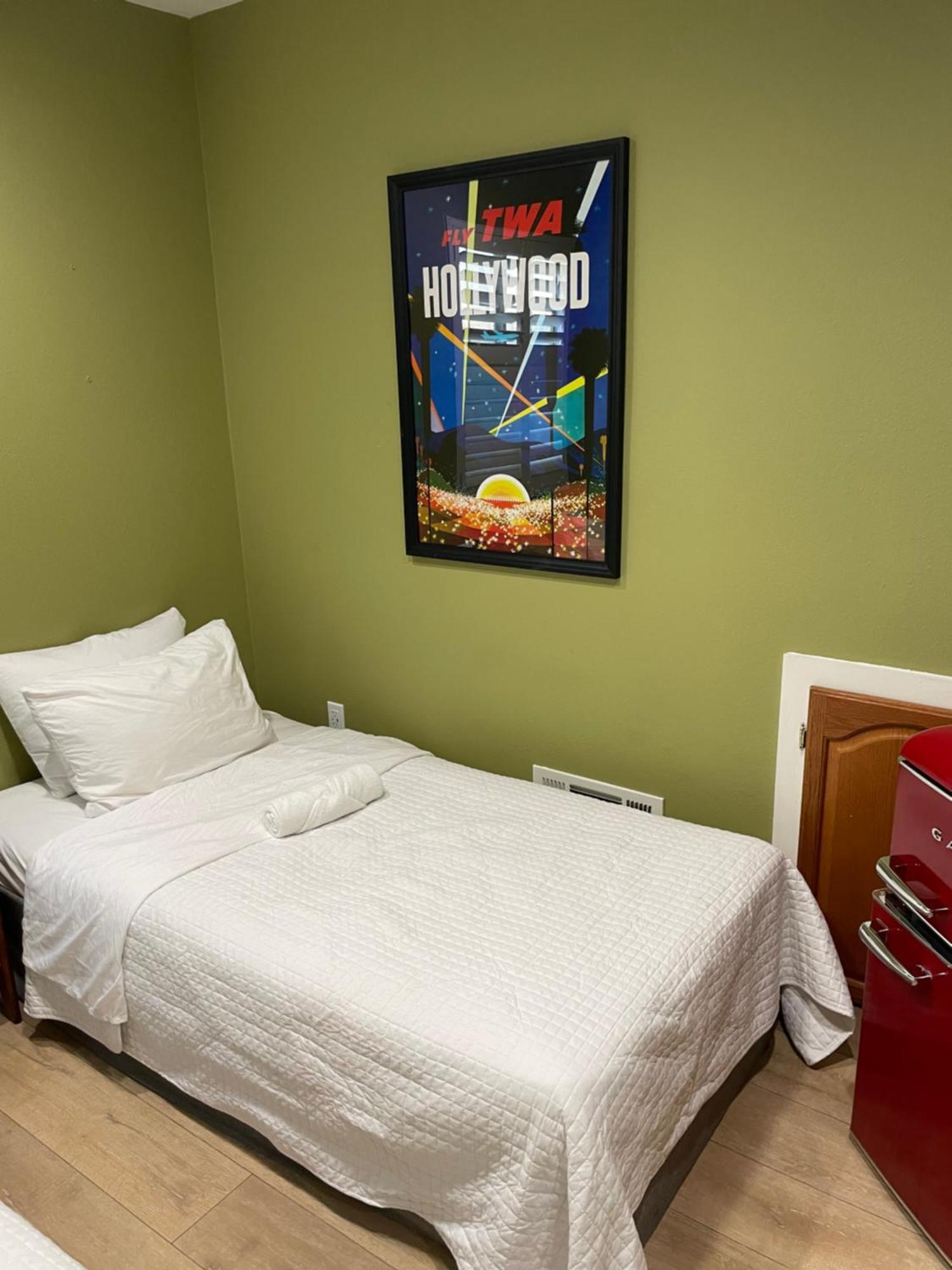 לוס אנג'לס Private Room In La With Free Wifi And Tv With Shared Kitchen מראה חיצוני תמונה