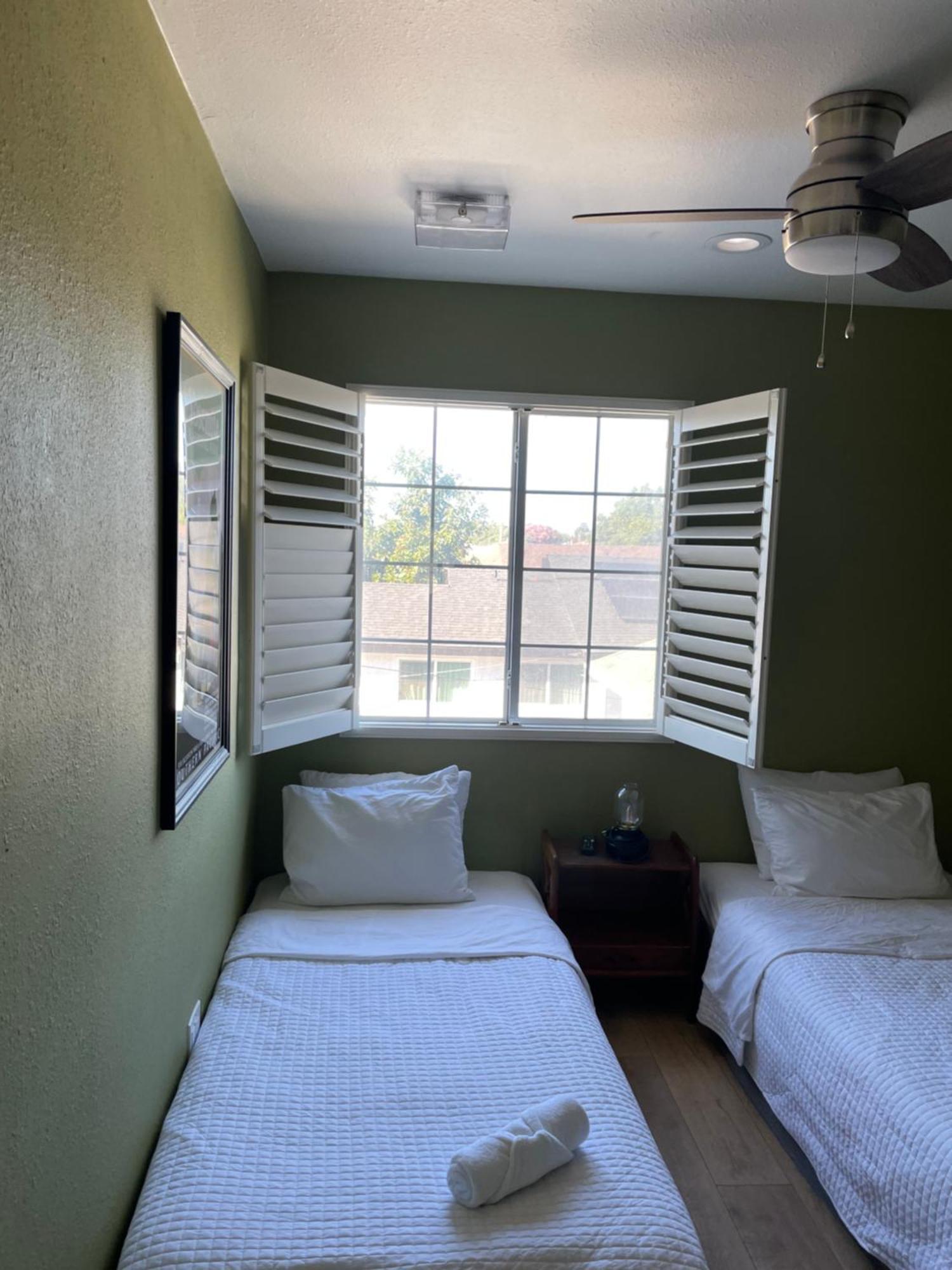 לוס אנג'לס Private Room In La With Free Wifi And Tv With Shared Kitchen מראה חיצוני תמונה