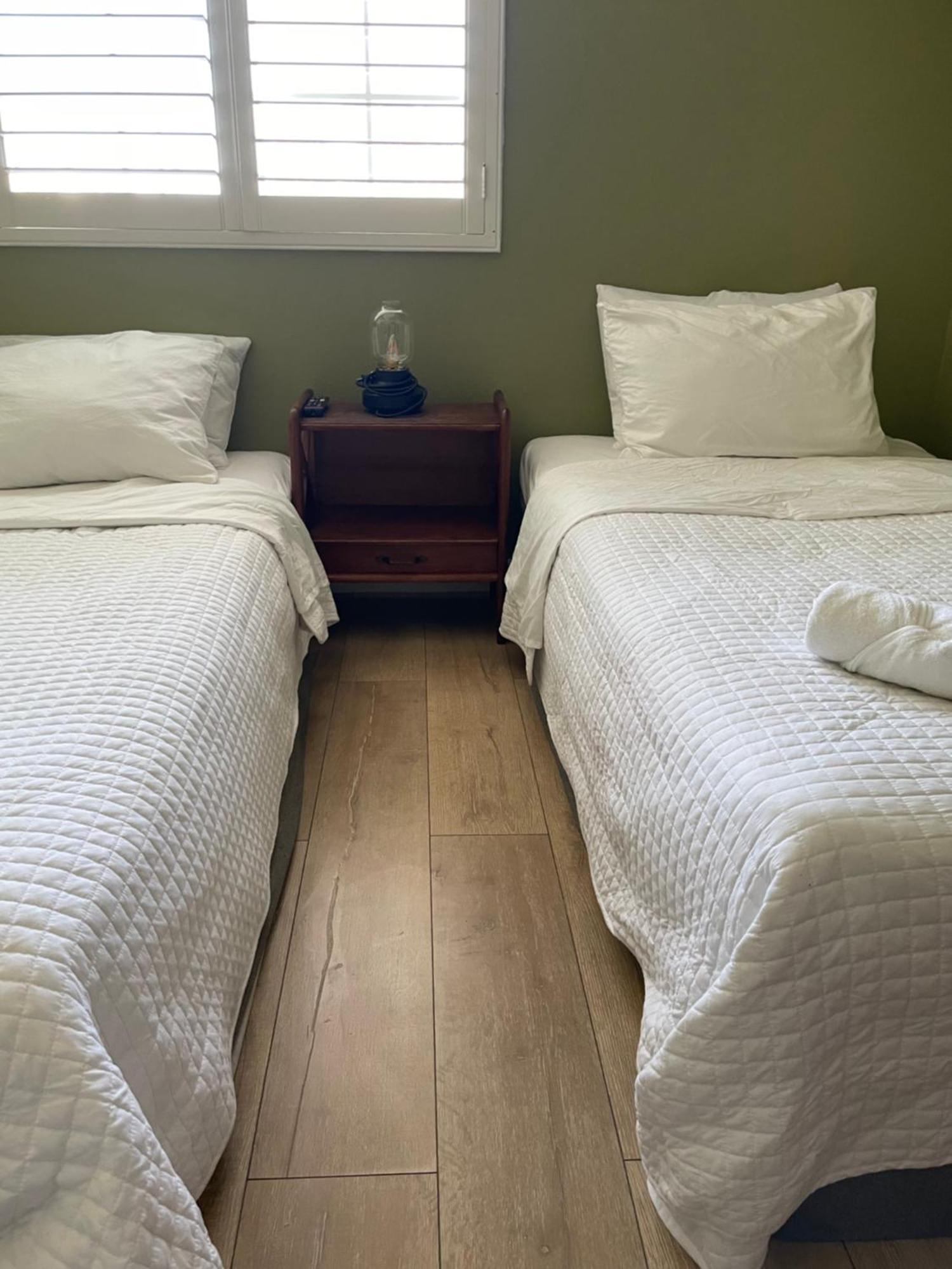 לוס אנג'לס Private Room In La With Free Wifi And Tv With Shared Kitchen מראה חיצוני תמונה